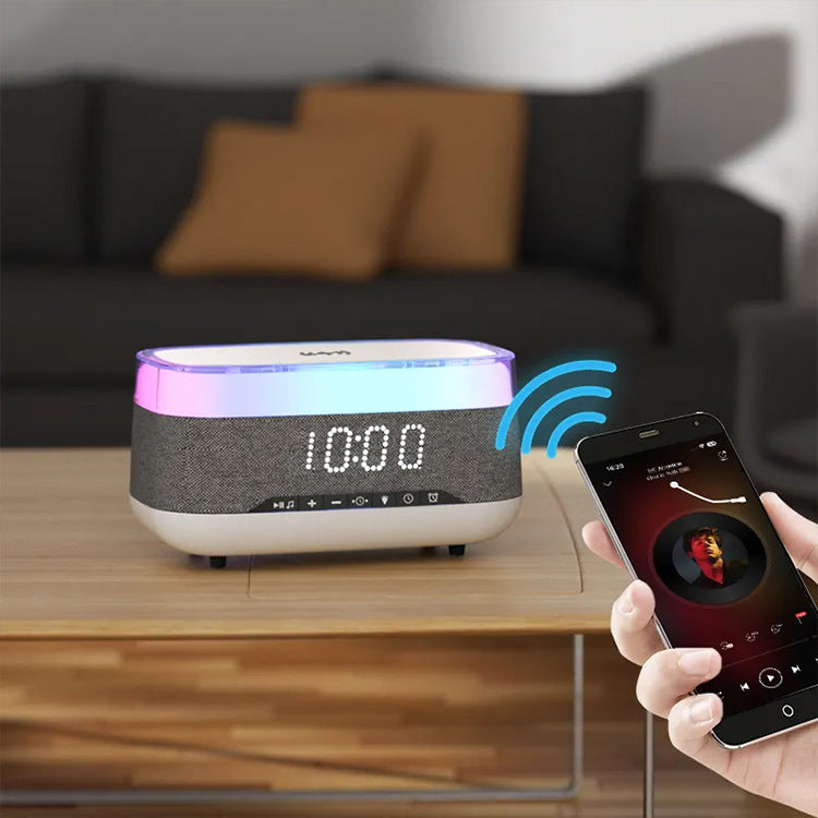 Multifunktionaler Wecker mit Bluetooth-Lautsprecher und kabelloser Ladefunktion